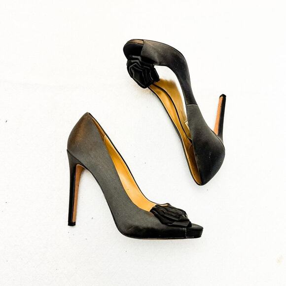 Badgley Mischka Gray Flower Peep Toe Pump Heel Leather Sole Size 7 - Picture 5 of 7